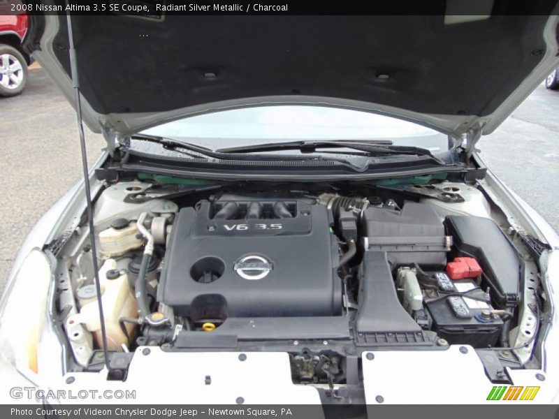 Radiant Silver Metallic / Charcoal 2008 Nissan Altima 3.5 SE Coupe