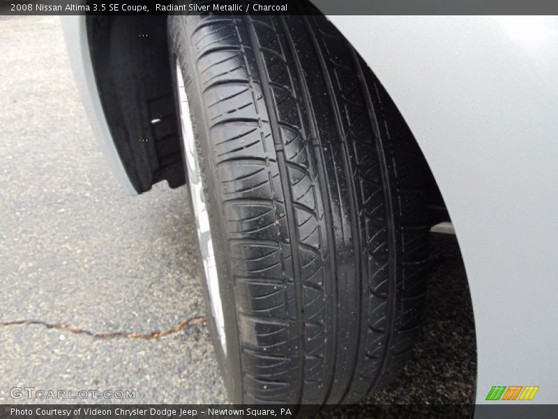 Radiant Silver Metallic / Charcoal 2008 Nissan Altima 3.5 SE Coupe