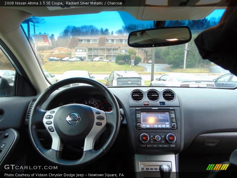 Radiant Silver Metallic / Charcoal 2008 Nissan Altima 3.5 SE Coupe