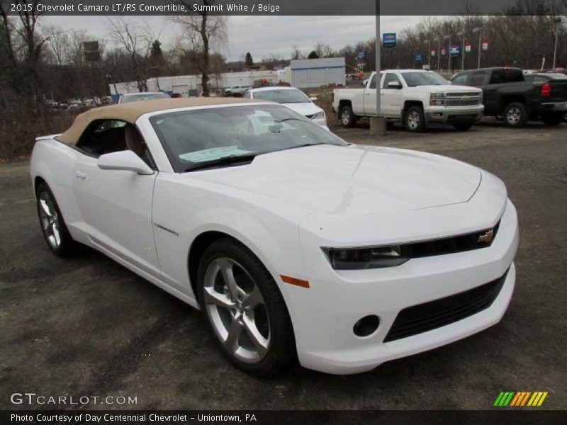 Front 3/4 View of 2015 Camaro LT/RS Convertible