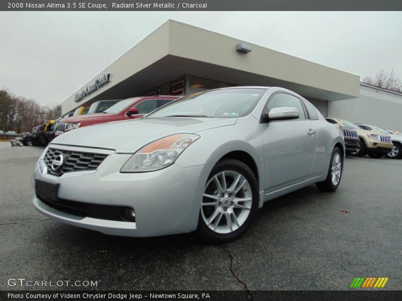 Radiant Silver Metallic / Charcoal 2008 Nissan Altima 3.5 SE Coupe