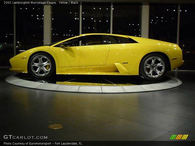 Yellow / Black 2002 Lamborghini Murcielago Coupe