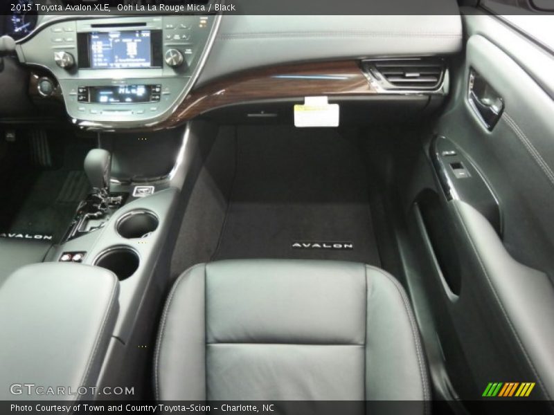 Ooh La La Rouge Mica / Black 2015 Toyota Avalon XLE