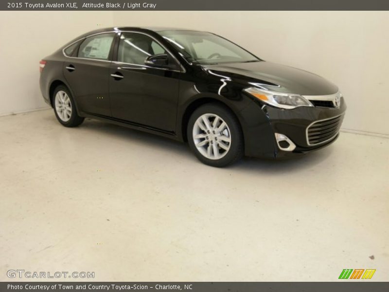 Attitude Black / Light Gray 2015 Toyota Avalon XLE