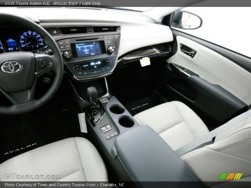 Attitude Black / Light Gray 2015 Toyota Avalon XLE