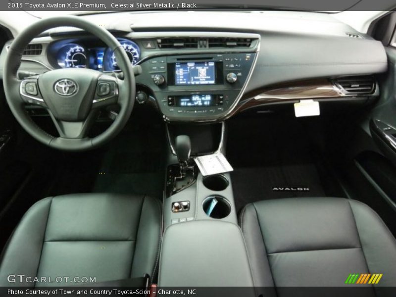 Dashboard of 2015 Avalon XLE Premium