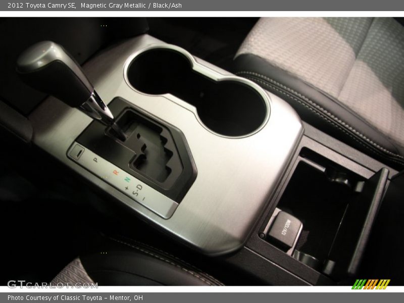 Magnetic Gray Metallic / Black/Ash 2012 Toyota Camry SE