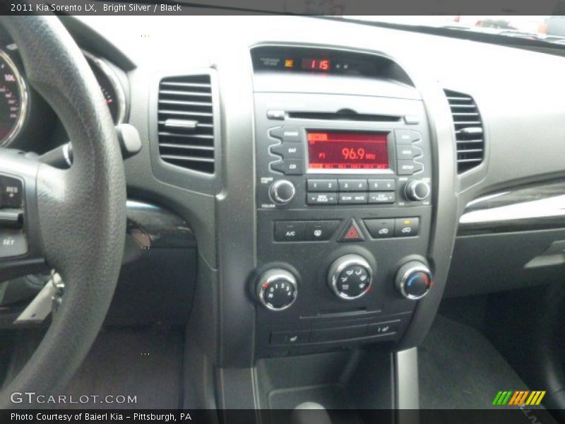 Bright Silver / Black 2011 Kia Sorento LX