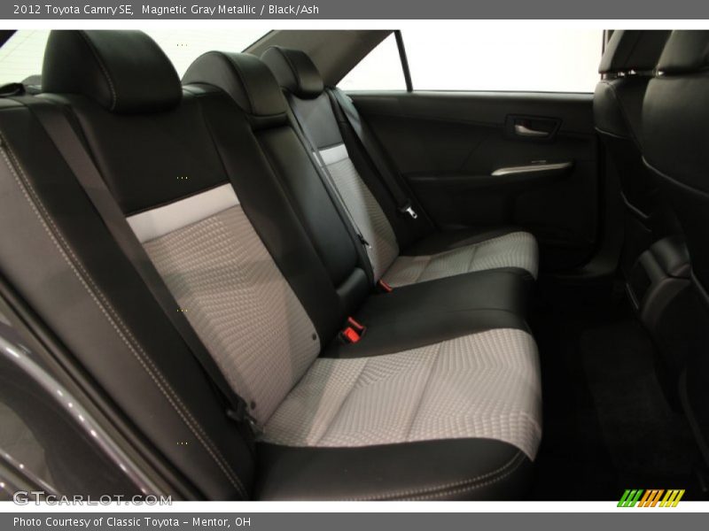 Magnetic Gray Metallic / Black/Ash 2012 Toyota Camry SE