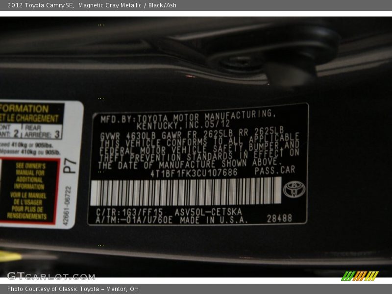Magnetic Gray Metallic / Black/Ash 2012 Toyota Camry SE