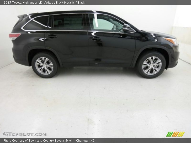  2015 Highlander LE Attitude Black Metallic