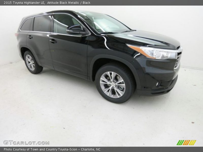 Attitude Black Metallic / Black 2015 Toyota Highlander LE