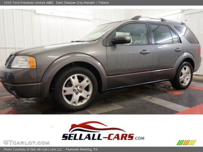 Dark Shadow Grey Metallic / Pebble 2005 Ford Freestyle Limited AWD