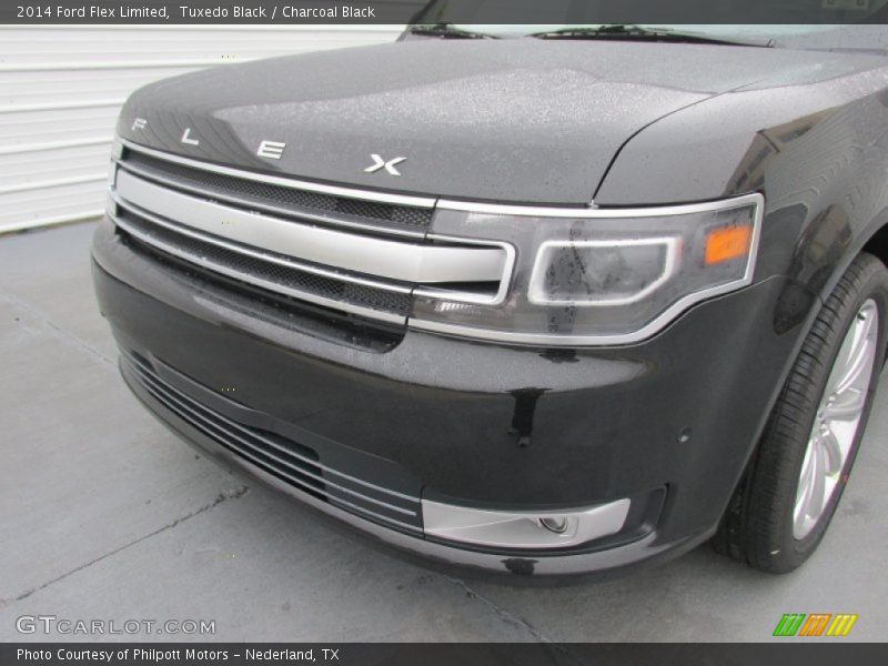 Tuxedo Black / Charcoal Black 2014 Ford Flex Limited