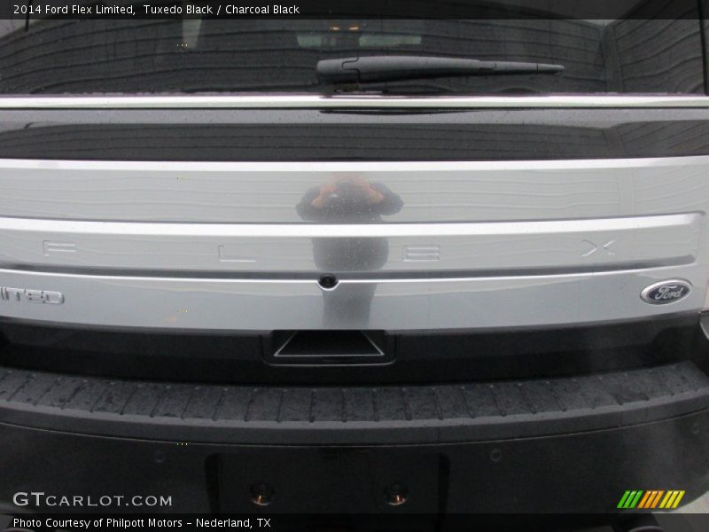 Tuxedo Black / Charcoal Black 2014 Ford Flex Limited