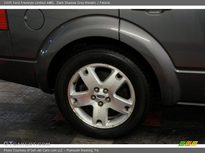 Dark Shadow Grey Metallic / Pebble 2005 Ford Freestyle Limited AWD