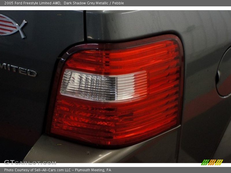 Dark Shadow Grey Metallic / Pebble 2005 Ford Freestyle Limited AWD