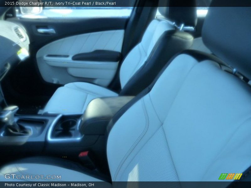 Ivory Tri-Coat Pearl / Black/Pearl 2015 Dodge Charger R/T