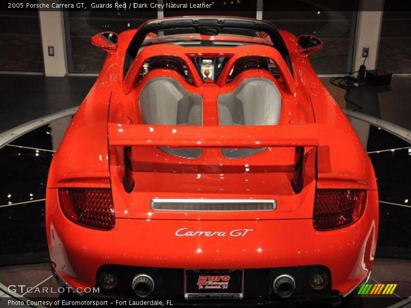 Guards Red / Dark Grey Natural Leather 2005 Porsche Carrera GT