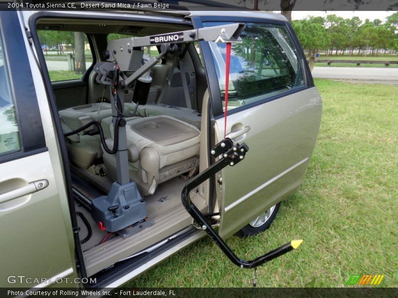 Desert Sand Mica / Fawn Beige 2004 Toyota Sienna CE