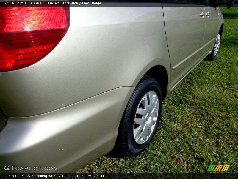 Desert Sand Mica / Fawn Beige 2004 Toyota Sienna CE