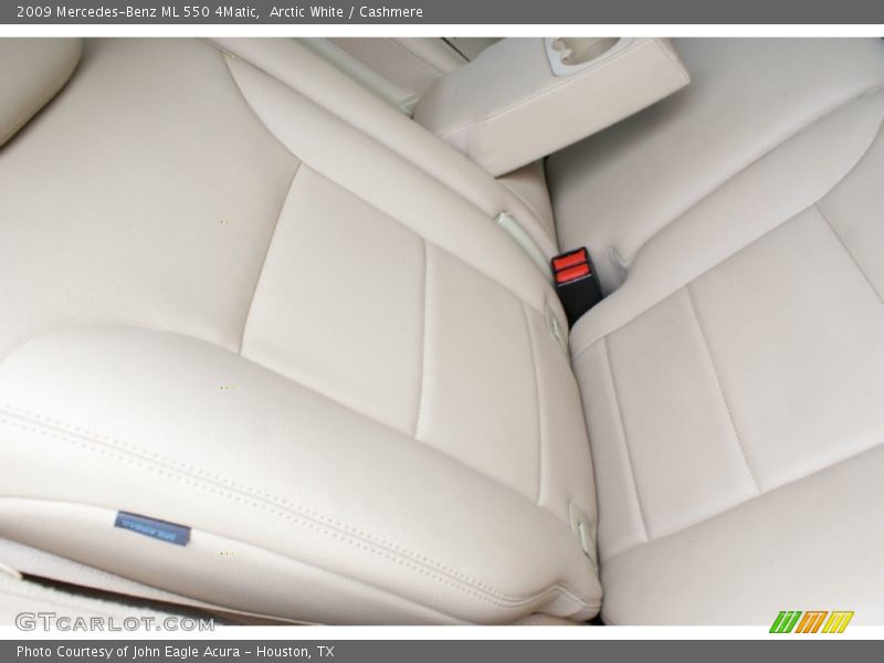 Arctic White / Cashmere 2009 Mercedes-Benz ML 550 4Matic