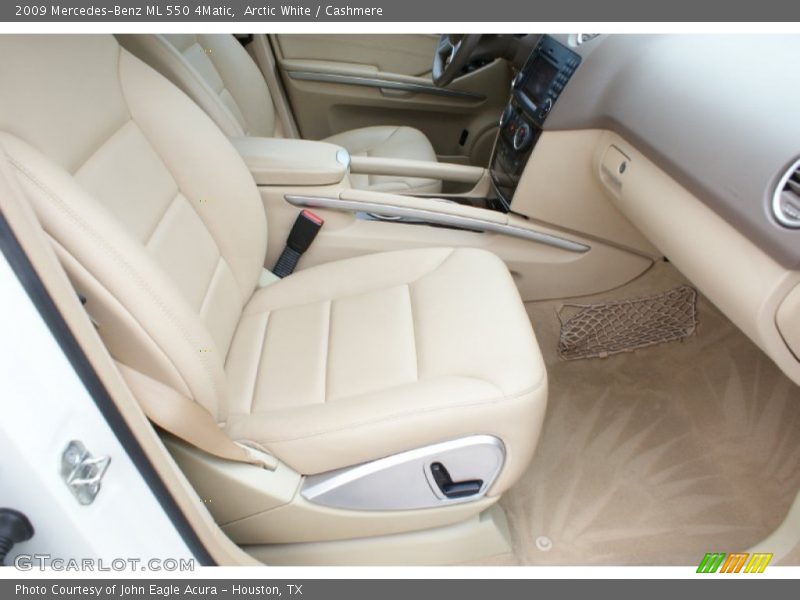 Arctic White / Cashmere 2009 Mercedes-Benz ML 550 4Matic