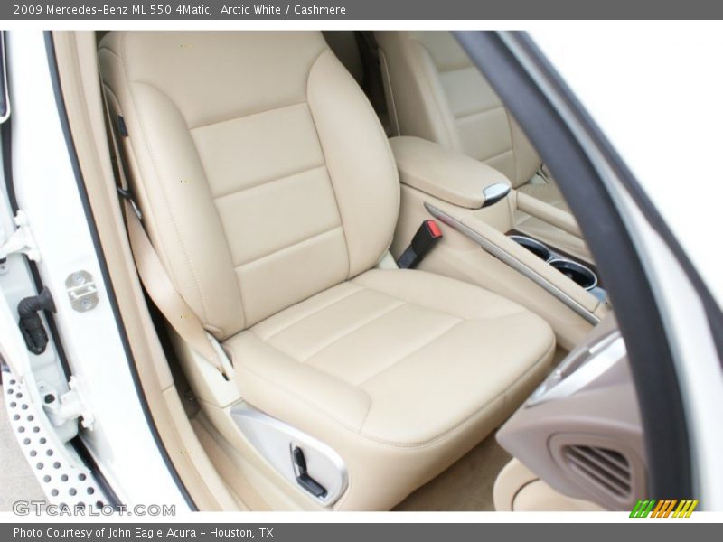 Arctic White / Cashmere 2009 Mercedes-Benz ML 550 4Matic