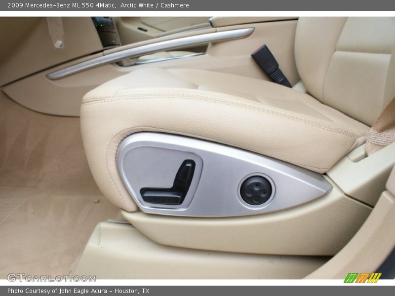 Arctic White / Cashmere 2009 Mercedes-Benz ML 550 4Matic