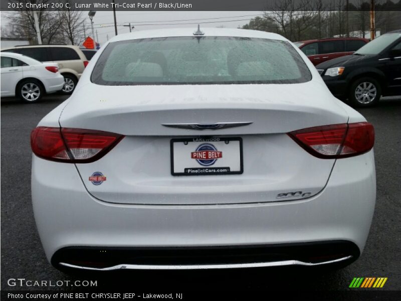 Lunar White Tri-Coat Pearl / Black/Linen 2015 Chrysler 200 C