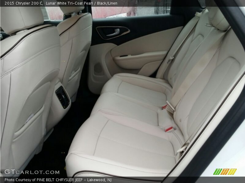 Lunar White Tri-Coat Pearl / Black/Linen 2015 Chrysler 200 C