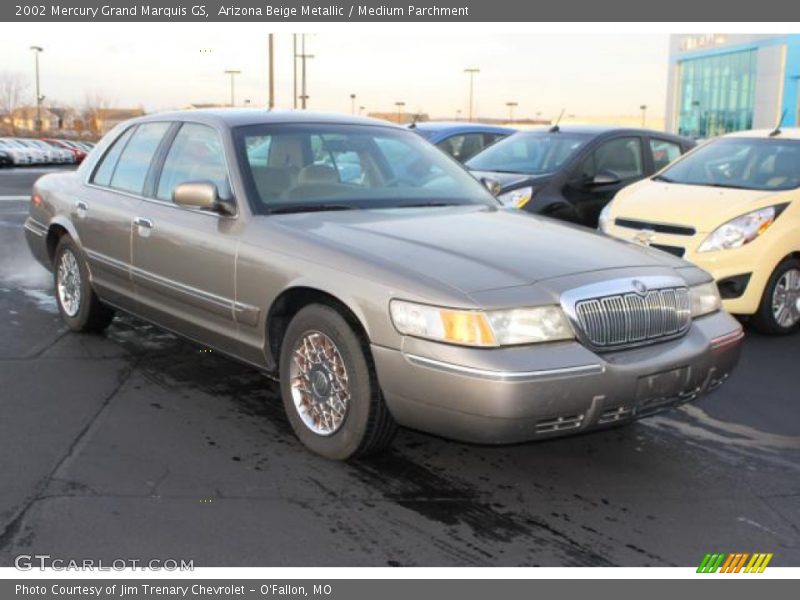 Front 3/4 View of 2002 Grand Marquis GS