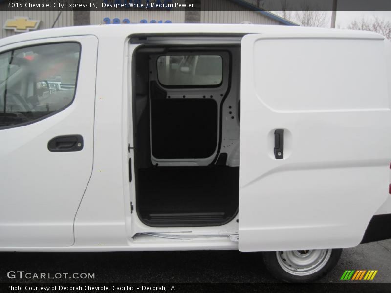 Designer White / Medium Pewter 2015 Chevrolet City Express LS