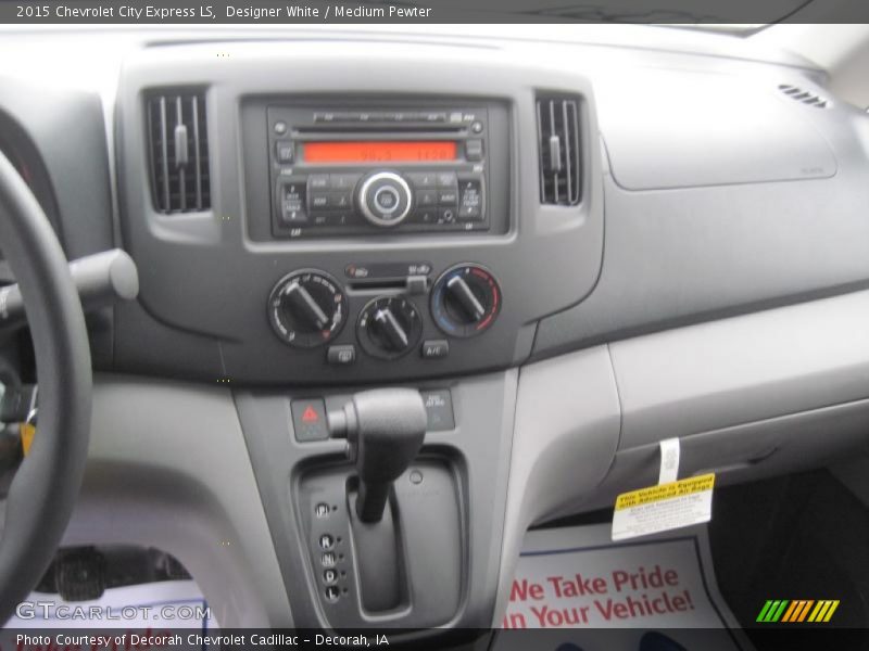 Designer White / Medium Pewter 2015 Chevrolet City Express LS