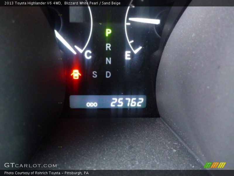 Blizzard White Pearl / Sand Beige 2013 Toyota Highlander V6 4WD