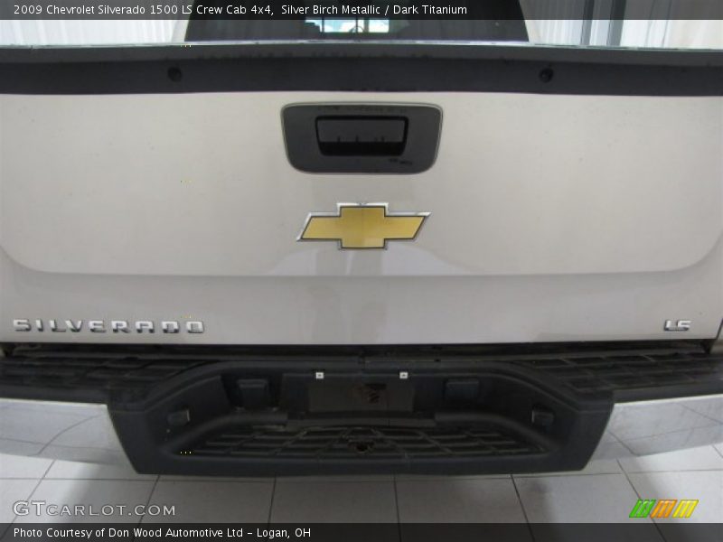 Silver Birch Metallic / Dark Titanium 2009 Chevrolet Silverado 1500 LS Crew Cab 4x4