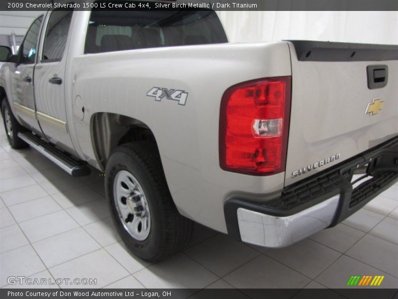 Silver Birch Metallic / Dark Titanium 2009 Chevrolet Silverado 1500 LS Crew Cab 4x4