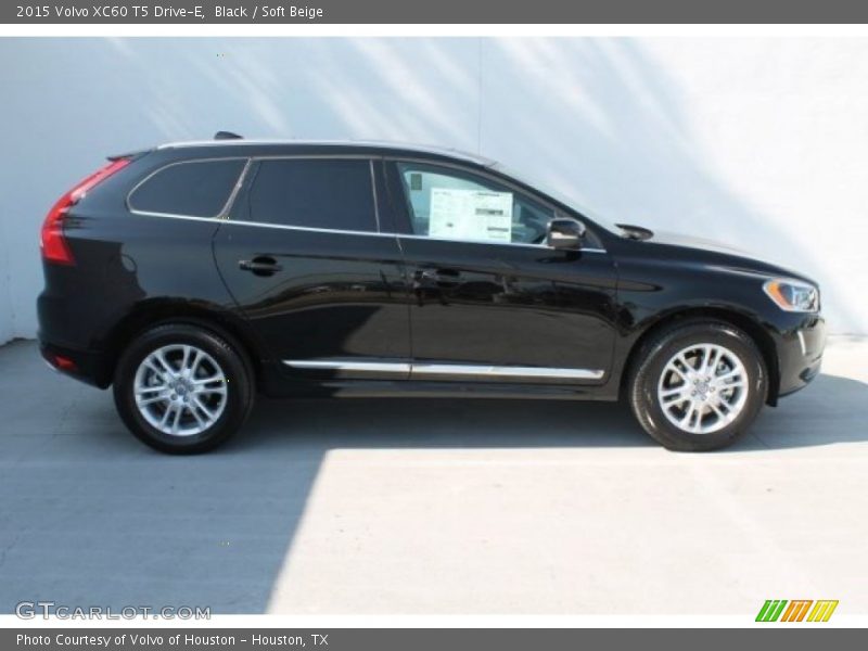Black / Soft Beige 2015 Volvo XC60 T5 Drive-E