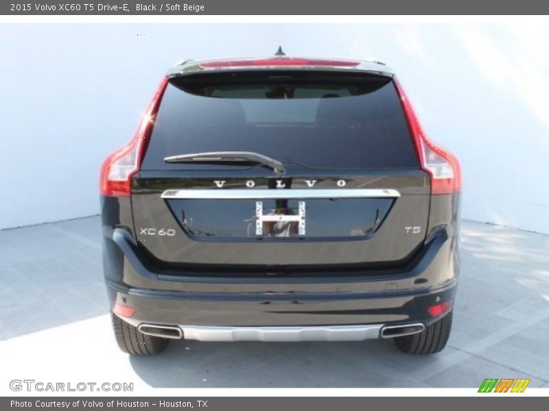 Black / Soft Beige 2015 Volvo XC60 T5 Drive-E