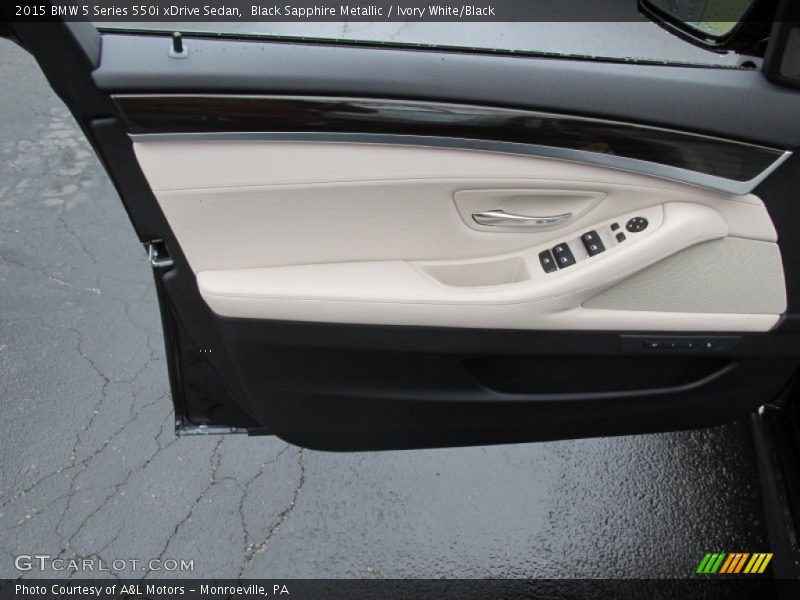 Black Sapphire Metallic / Ivory White/Black 2015 BMW 5 Series 550i xDrive Sedan