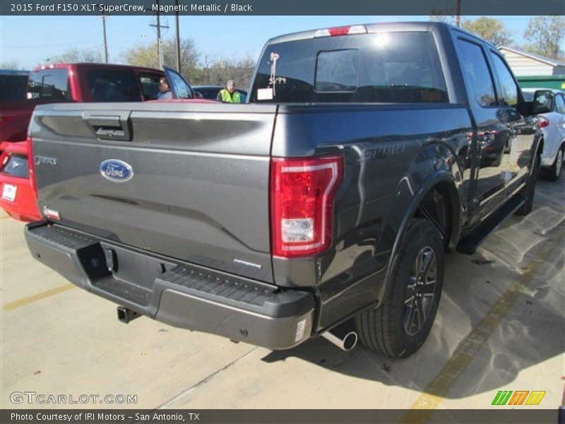 Magnetic Metallic / Black 2015 Ford F150 XLT SuperCrew