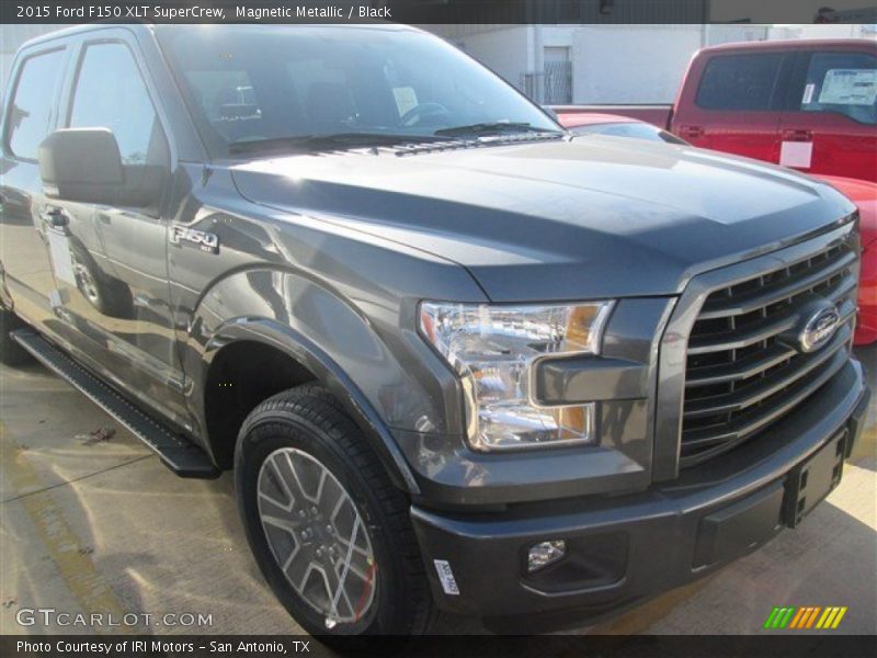Magnetic Metallic / Black 2015 Ford F150 XLT SuperCrew