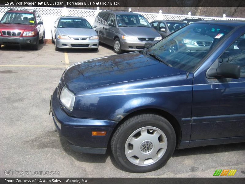 Porcelain Blue Metallic / Black 1998 Volkswagen Jetta GL Sedan