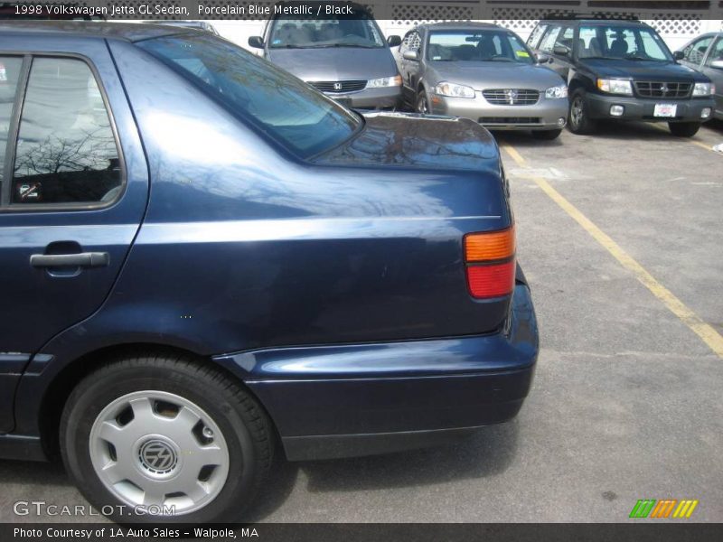 Porcelain Blue Metallic / Black 1998 Volkswagen Jetta GL Sedan