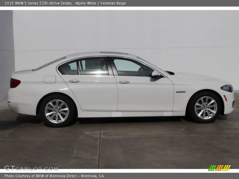 Alpine White / Venetian Beige 2015 BMW 5 Series 528i xDrive Sedan