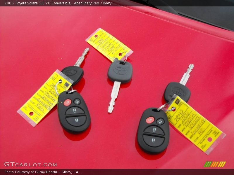 Absolutely Red / Ivory 2006 Toyota Solara SLE V6 Convertible