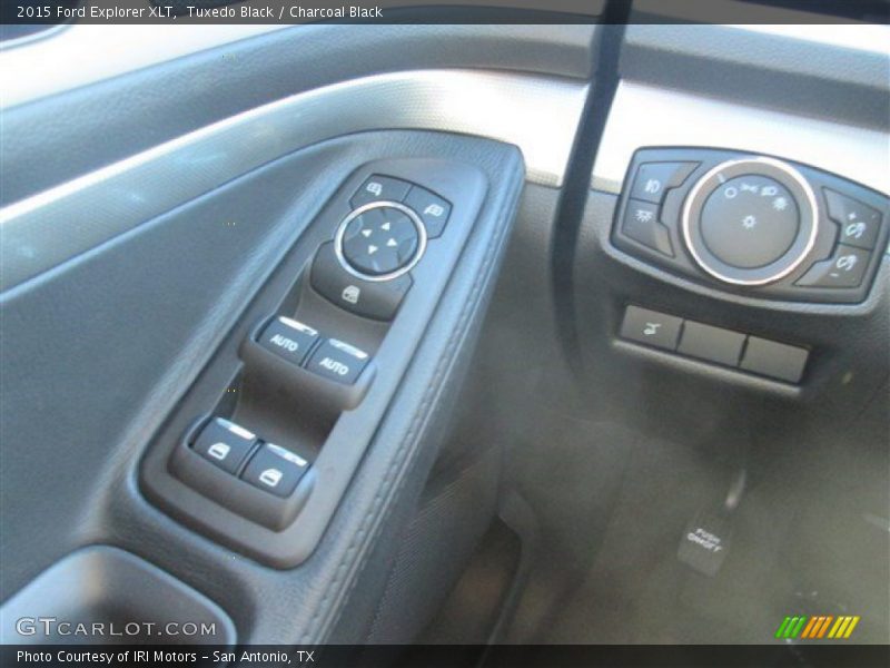 Tuxedo Black / Charcoal Black 2015 Ford Explorer XLT