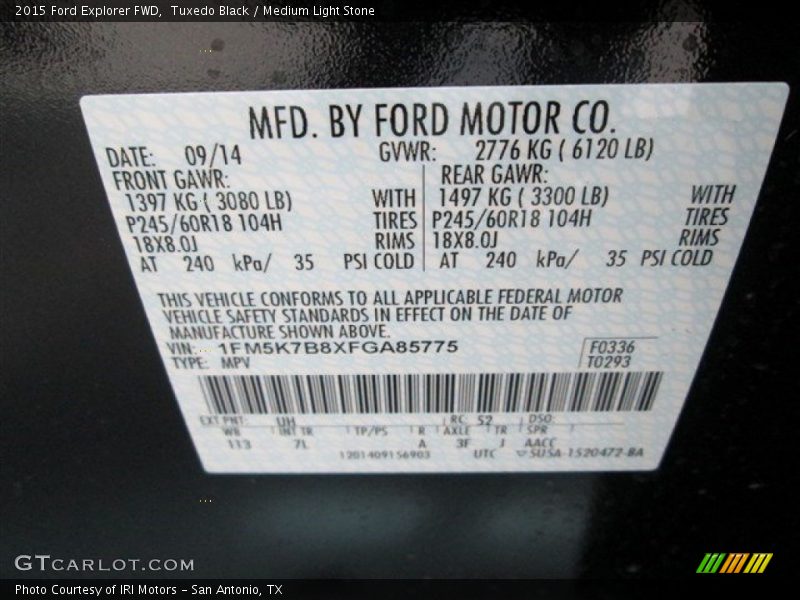 Tuxedo Black / Medium Light Stone 2015 Ford Explorer FWD
