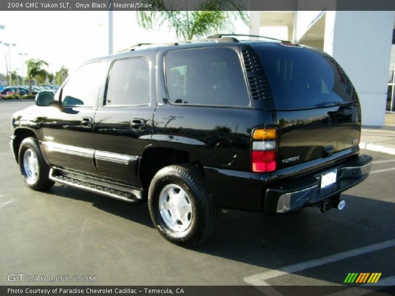 Onyx Black / Neutral/Shale 2004 GMC Yukon SLT