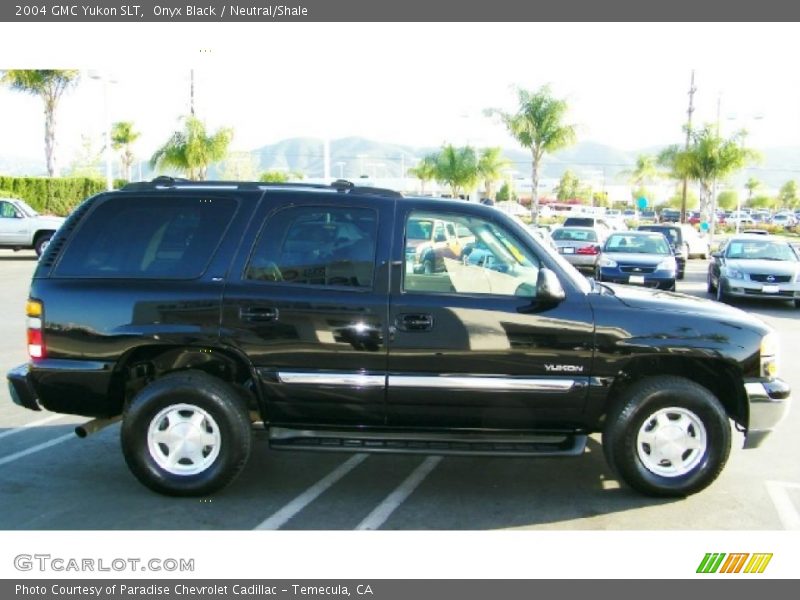 Onyx Black / Neutral/Shale 2004 GMC Yukon SLT
